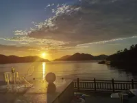 Sea sunrise · Langtaosha · Seaview Holiday Home - Beach