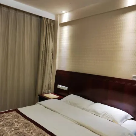 Border Town Hotel
