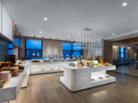 Huangshi Wanda Plaza Ramada by Wyndham Hotels in Huangshi