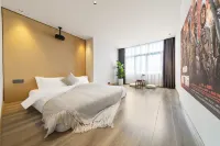 Xiushan Qiaodeng Hotel - parkir