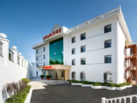 Vienna 3 Best Hotel (Lvliang Economic Development Zone East Expressway Entrance Branch)