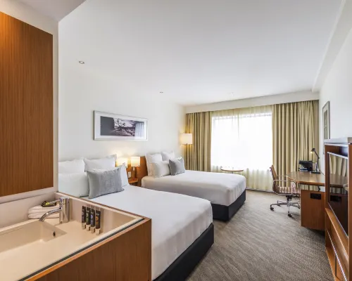 Novotel Christchurch Cathedral Square Hotels near Turanga