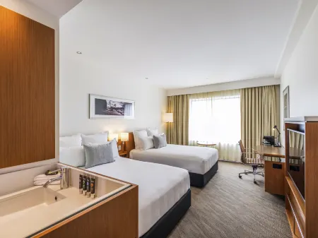 Novotel Christchurch Cathedral Square Отели рядом с достопримечательностью «Кашмир Хилл Лукаут»