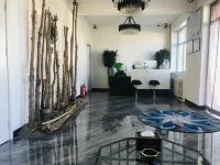 Xilinhot Recluse Theme Hotel