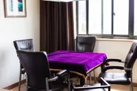 Bocheng Holiday Hotel (Yueyanglou District Nanhu Plaza Branch) - 2 stelle