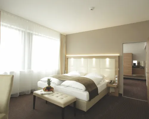 Hotel Berlin Alexanderplatz by Leonardo Hotels Hotels near Wellblechpalast