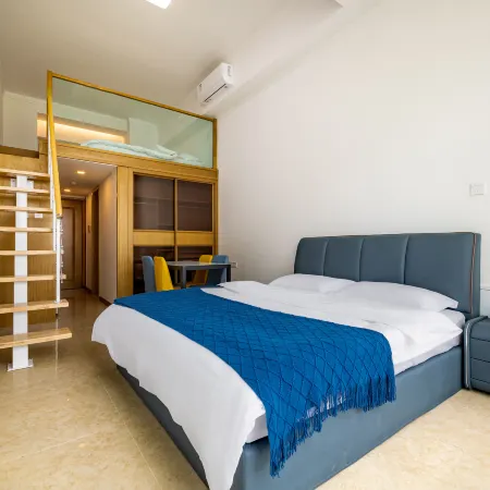 Tuyuan Seaview LOFT Holiday Apartment (Weihai Ferry Terminal Huafa Xintiandi Branch)