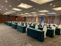 Xifeng Hotel فنادق في شيفنغ