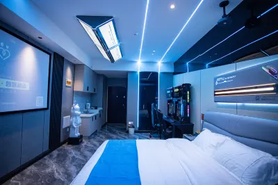 Private Space KG E-sports Apartment (Xiangyang Bopai Apartment)