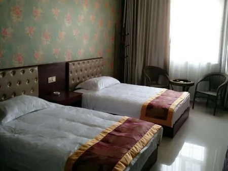 Luntai Gobi Huixiang Express Hotel Отели рядом с достопримечательностью «Tarim Populus Euphratica Forest Park»