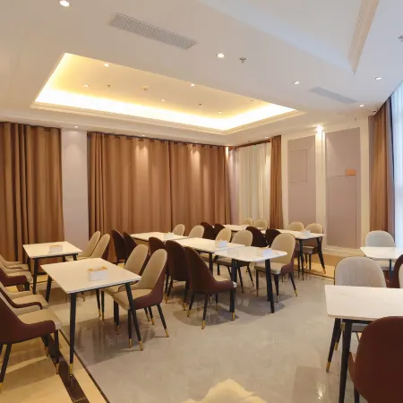 Vienna Hotel (Dezhou Xiajin Siji City Branch)
