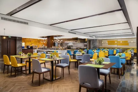 Hampton by Hilton ShangHai HongQiao Отели рядом с достопримечательностью «Jiuke Oasis Park»