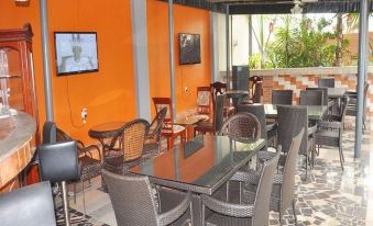 Denami Suites and Luxury Apartment