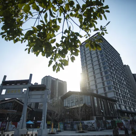 Lingyu Starry Sky Intelligent Hotel (Poly Qinghe Song Street Shop)