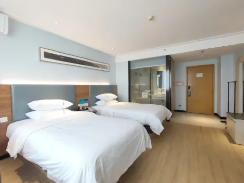 Beihai Yihai Qingcheng Seaview Hotel (Old Street Underwater World Shop) Отели рядом с достопримечательностью «Haibin Park»