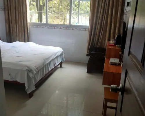 Fengshan Ping'an Hotel Hotels in Fengshan