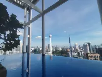 The Luxe by Infinitum Suites - Infinity Pools
