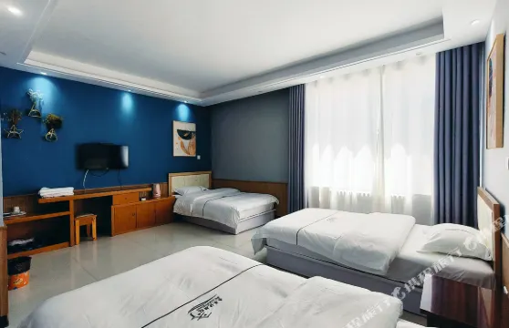 烏蘭布統金草地驛站