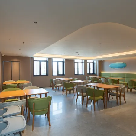 JI Hotel (Huludao Wenxingnan Road)