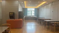 Kastin Hotel (Wanzai Zhutan)