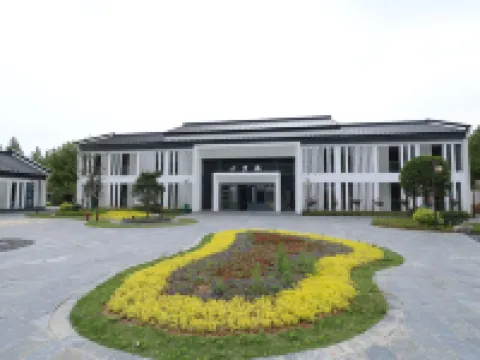 Xinlu Dongyue Homestay (Dongyue Folk Culture Village) Hotels near Jingju Temple