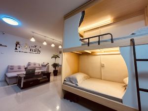 Meet the Space Capsule Youth Hostel (Chang'an Jinzuo Branch)