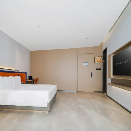 H·CRYSTAL Hotel