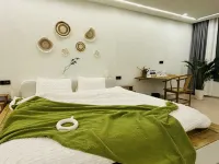 Dali Zhishui Homestay (Longkan Wharf Branch) - 발코니