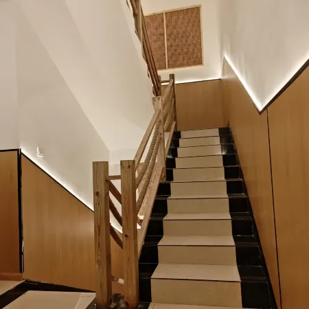 Qinyunshanjian B&B