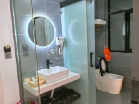 Longhai Yuelai Inn Hotels near Baitangwan Tourism Resort Ancient Crater Scenic Area