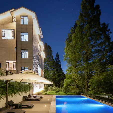 Cloud Summer Blossom - 180° Mountain Stream Retreat - Starry Pool Villa Resort
