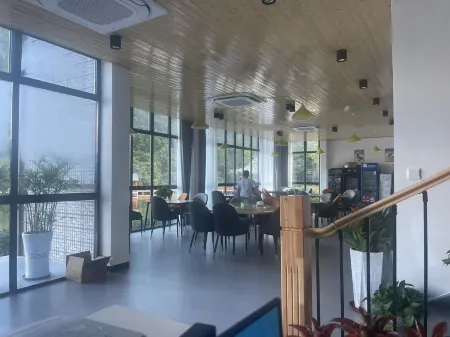 Sanwan Shiguang Homestay Отели рядом с достопримечательностью «Mao Zedong Former Residence (Northwest to Sanwan Travel Shopping Center)»