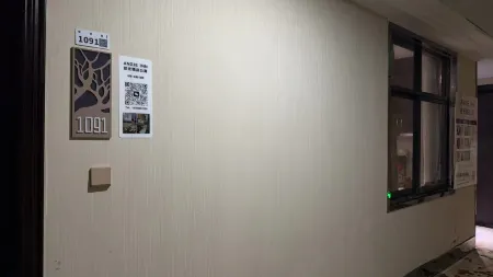 Shiguang Futian Apartment (Shenzhen Futian Qiaoxiang Subway Station) Отели рядом с достопримечательностью «Nanyuan»