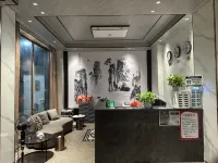 Leizhou Dongxing Apartment