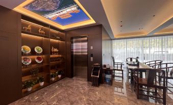 Jingxi hotel(Luoyang Railway Station, Guohua Road Subway Station)