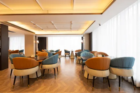 Mehood Hotel (Chenzhou Bubugao New World Yuhou Street) Отели рядом с достопримечательностью «Wangxianling Scenic Tourist Area»