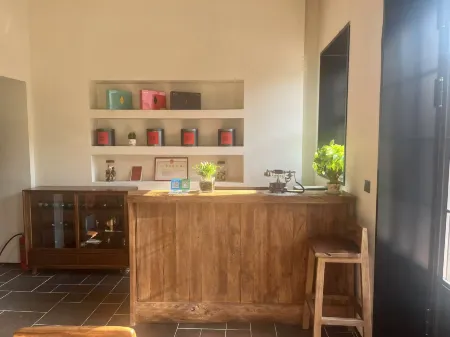 sheng yi tang Отели в г. Цечжоу