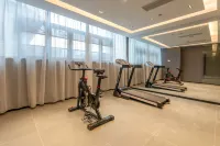 Shangfeng E-Sports Hotel (Jinhai Lake Park)