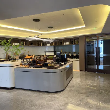 Ordos Dongsheng District National Fitness Center Atour Hotel