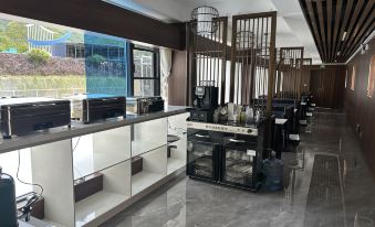 Cuiming Hotel