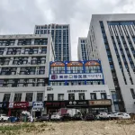 Liuyue Wan Feng Homestay (Chifeng University Hongshan Wanda)
