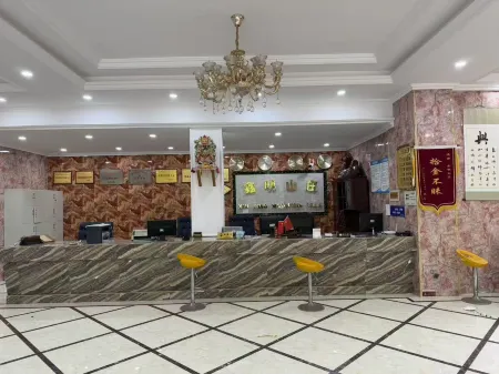 Xinming Hotel Отели рядом с достопримечательностью «Xiling Canyon Drifting»