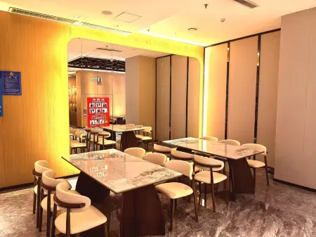 Beijing Venice Holiday Hotel (Shunyi Metro Station) Отели рядом с достопримечательностью «Renhe Park»