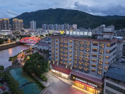 Vienna International Hotel (Liangshan Huidong Caihongqiao) Hotel in zona Huidong Rainbow Bridge