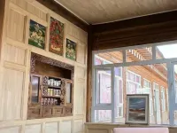Ngawa Lianbao Yunju Homestay Hotel a Ngawa