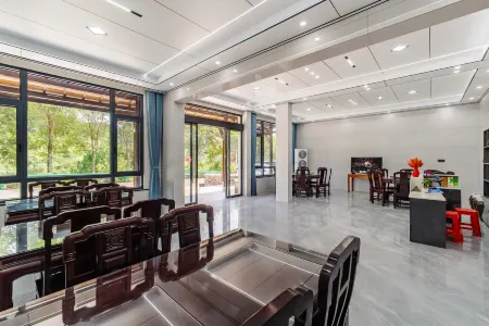 Shilinjian Smart Homestay Отели в г. Юйшань