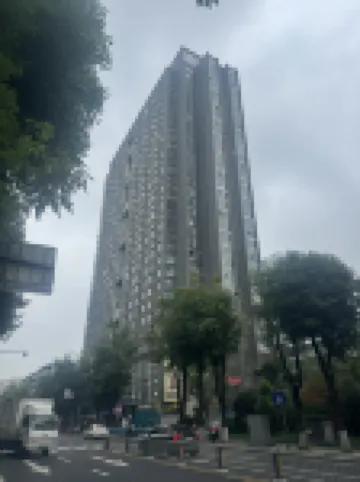 純女林六月青年旅舍（成都春熙路太古裏店） 酒店