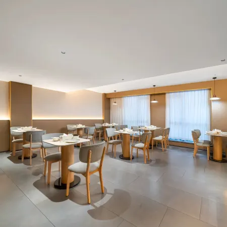 Wenling Ruoheng Xinboyueju Hotel (Jinyue City)
