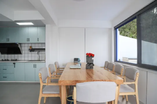 Dai shan hai zhi yu holiday hotel