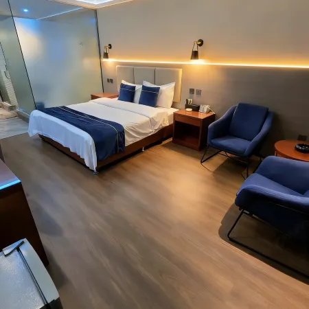 Huyang Business Hotel